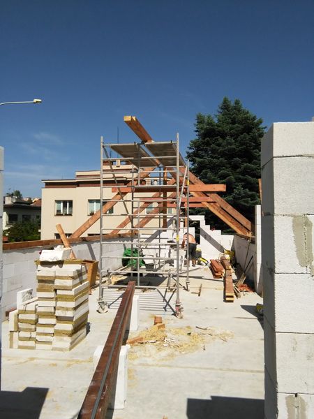 Realizace střechy na rodinný dům v Modřanech